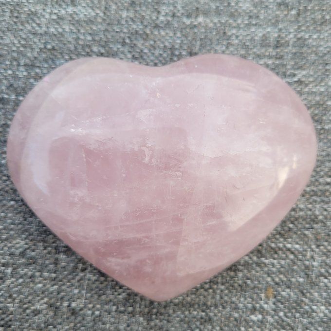 Coeur en Quartz Rose 90mm (cliquez sur la photo pour le découvrir en vidéo)