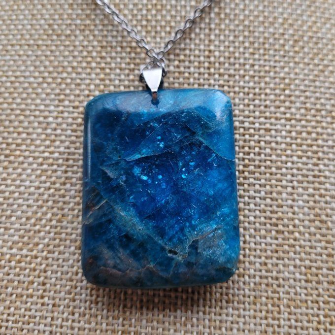 Pendentif rectangle en Apatite bleue AA