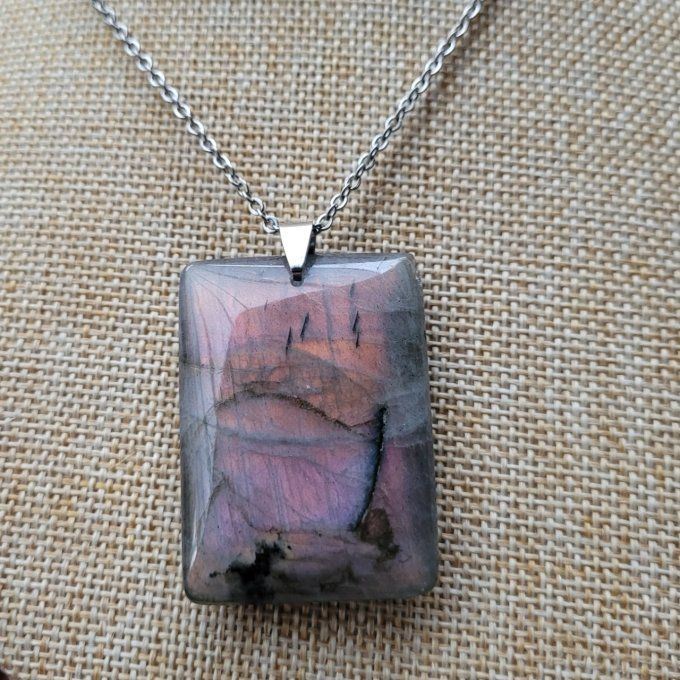 Pendentif rectangle en Labradorite violette AA+