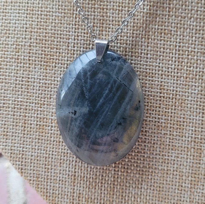 Pendentif ovale en Labradorite AA+